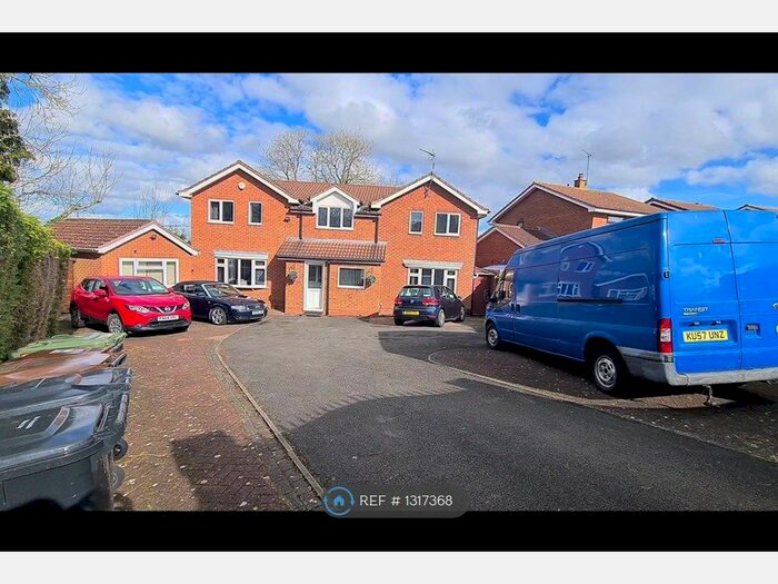 5 Bedroom Detached House To Rent In Chesterton Drive, Nuneaton, CV10