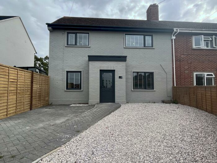 4 Bedroom House To Rent In Ermine Crescent, Stilton, Peterborough, PE7