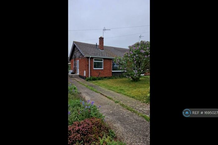 2 Bedroom Bungalow To Rent In Wycar Road, Bilsthorpe, Newark, NG22