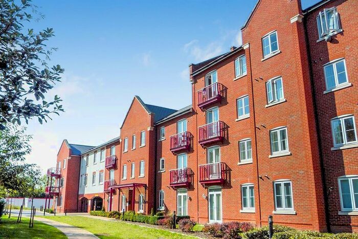 2 Bedroom Flat To Rent In Coxhill Way, Aylesbury HP21