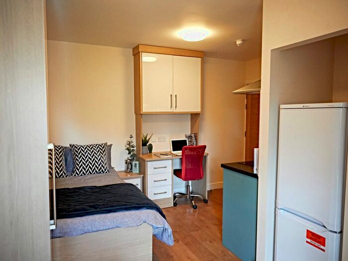 Studio To Rent In Apt, Lofthouse Residence #, LS2