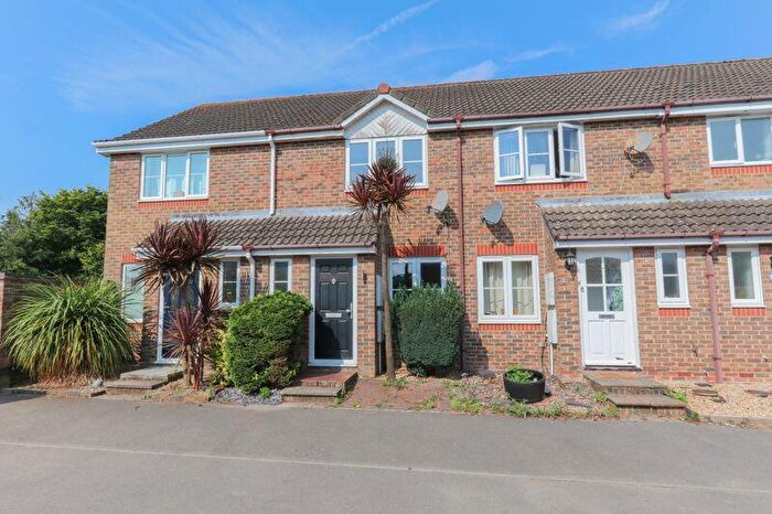 2 Bedroom Terraced House To Rent In Sampan Close, Warsash, SO31