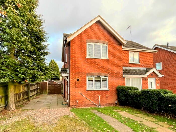 2 Bedroom Semi-Detached House To Rent In Dale Close, Wellingborough NN8