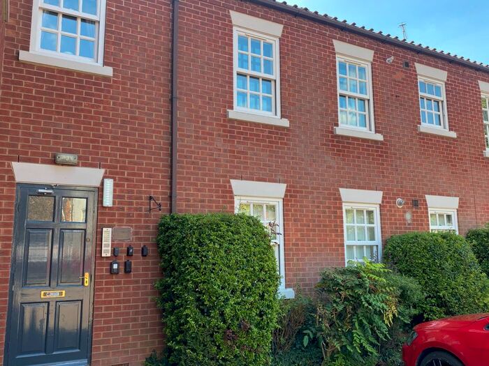 2 Bedroom Flat To Rent In New Street, Grantham, Grantham, NG31