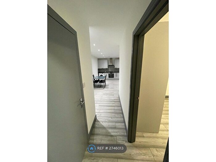 1 Bedroom Flat To Rent In York Place, Ilford, IG1