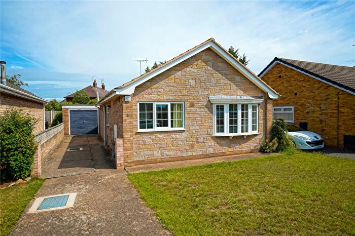 2 Bedroom Bungalow For Sale In Broom Close, Tickhill, Doncaster, South Yorkshire, DN11