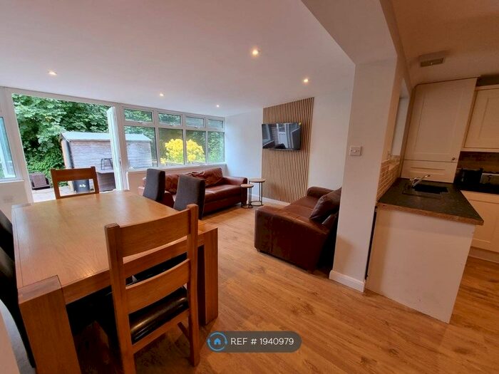 6 Bedroom Terraced House To Rent In Stanway Close, Bath, BA2