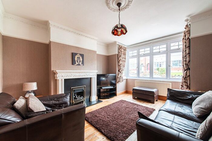 3 Bedroom Terraced House For Sale In Hillingdon Road, Gravesend, Kent, DA11