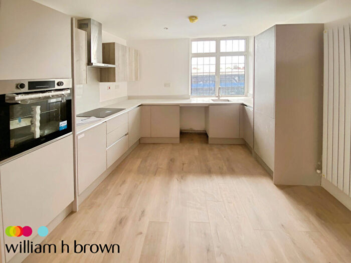 2 Bedroom Apartment To Rent In London Road, Romford, RM7