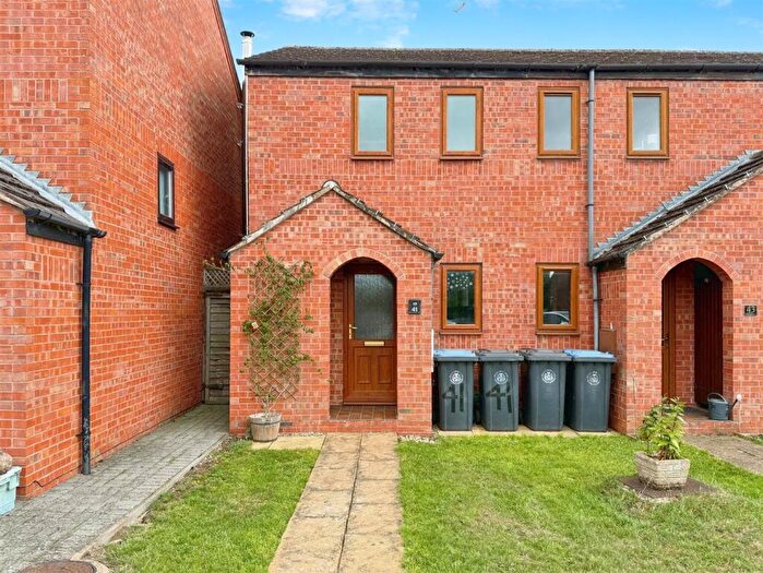2 Bedroom End Of Terrace House For Sale In The Orchard, Lower Quinton, CV37