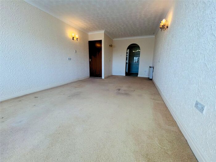 1 Bedroom Flat For Sale In Forest Gate, Blackpool, Lancashire, FY3