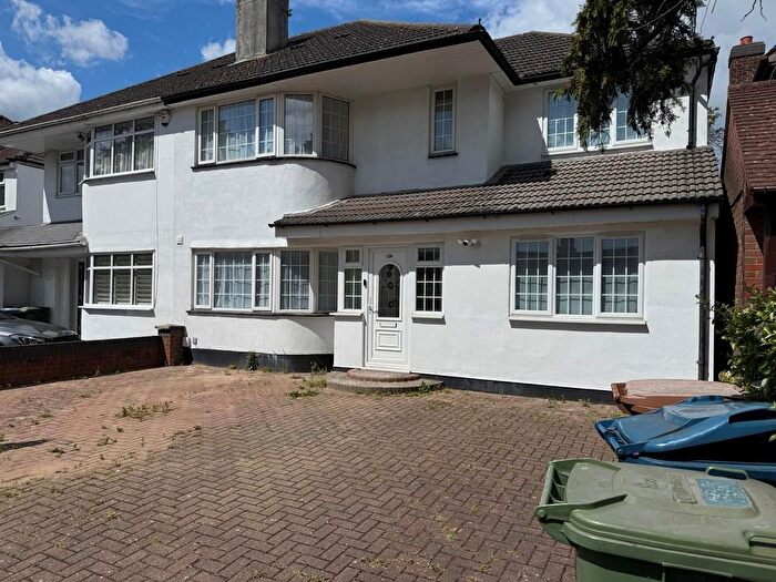 6 Bedroom Detached House To Rent In Uxbridge Road, Pinner, HA5