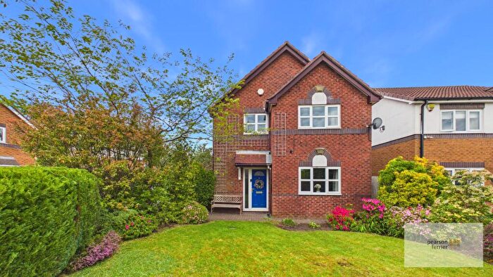 4 Bedroom Detached House For Sale In Smithills Hall Close, Ramsbottom, BL0