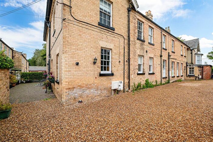 2 Bedroom Flat For Sale In High Street, Willingham By Stow, Gainsborough, DN21