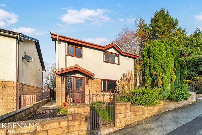 4 Bedroom Detached House For Sale In Reedley Road, Burnley, BB10