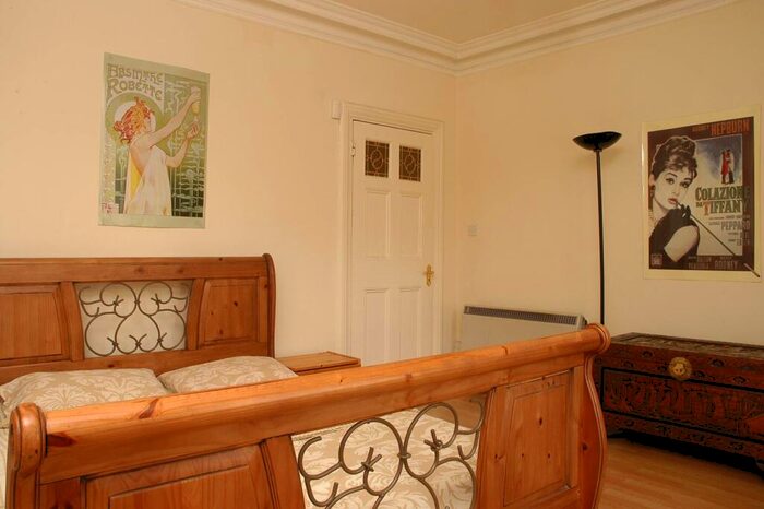 4 Bedroom Flat To Rent In Manor House, Marylebone, London, NW1