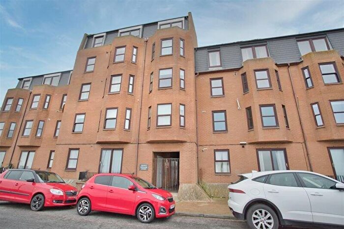 2 Bedroom Flat To Rent In Prince William Court, The Marina, Deal, Kent, CT14