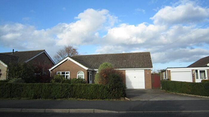 2 Bedroom Bungalow To Rent In Hebden Moor Way, North Hykeham, LN6
