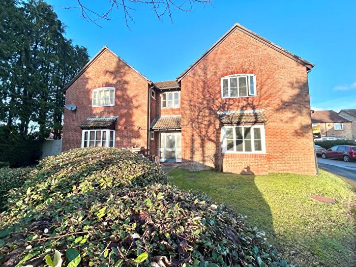 1 Bedroom Flat To Rent In Taverner Close, Southampton, SO19