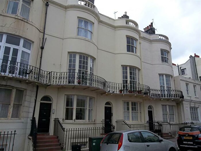 1 Bedroom Flat To Rent In Regency Square, Brighton, BN1