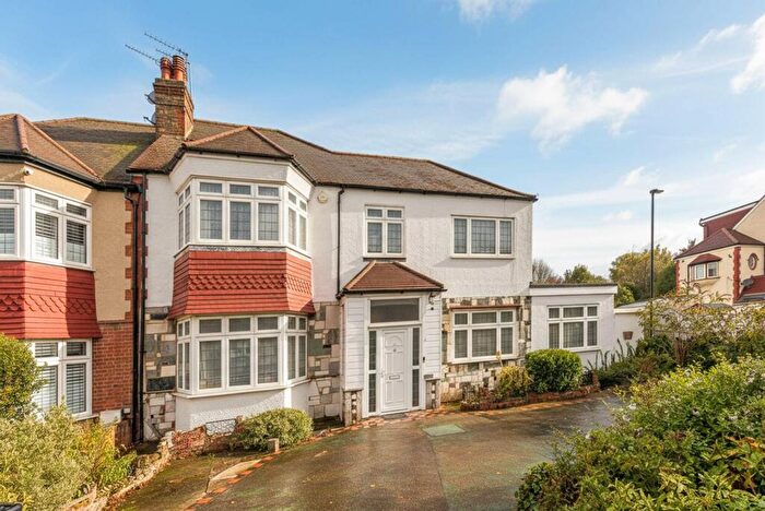 5 Bedroom Semi-Detached House For Sale In Powys Lane, Southgate, London, N13