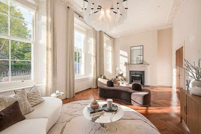 4 Bedroom Flat For Sale In Lancaster Gate, Bayswater, London, United Kingdom, Bayswater, W2