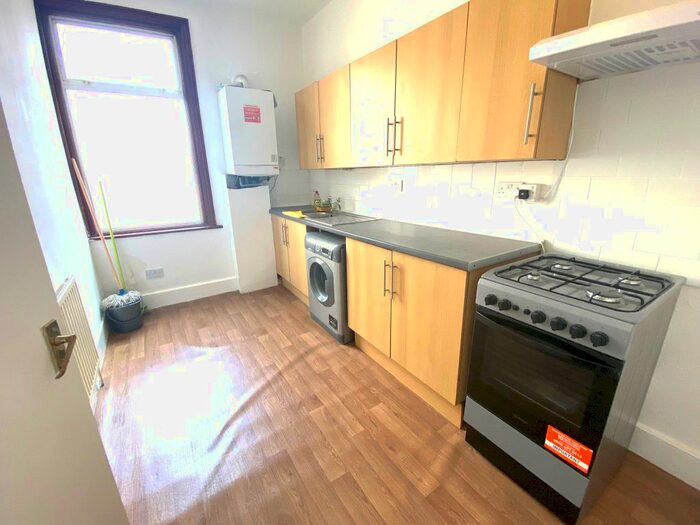 1 Bedroom Flat To Rent In High Road Leyton, London, E10