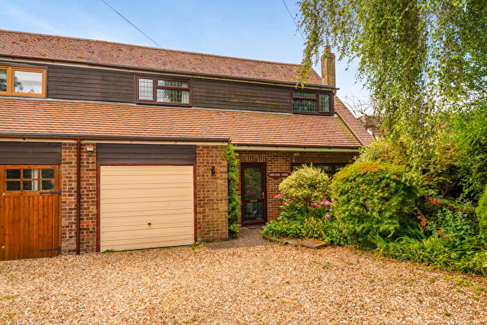 3 Bedroom Semi-Detached House For Sale In Bible Fields, Dummer, RG25