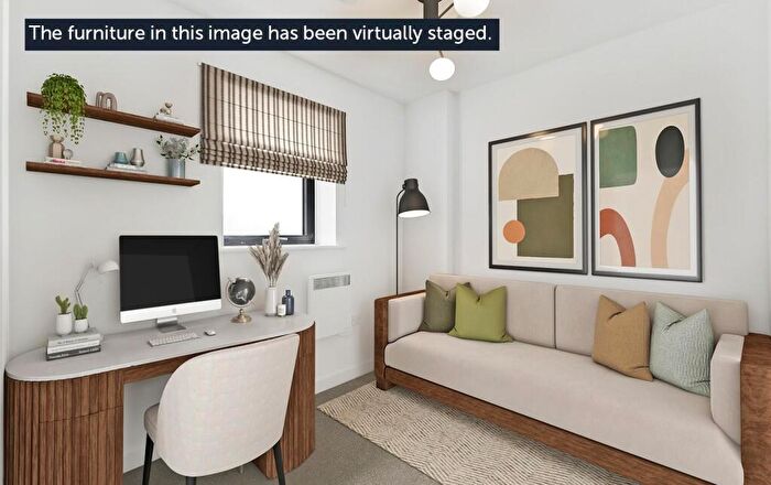 2 Bedroom Flat For Sale In Chatham Heights, Chatham Street, Reading, RG1