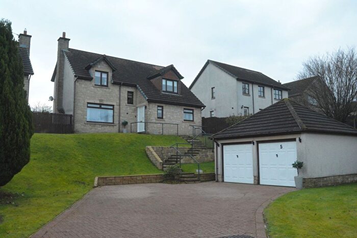 4 Bedroom Detached House For Sale In Drummond Place, Falkirk, FK1