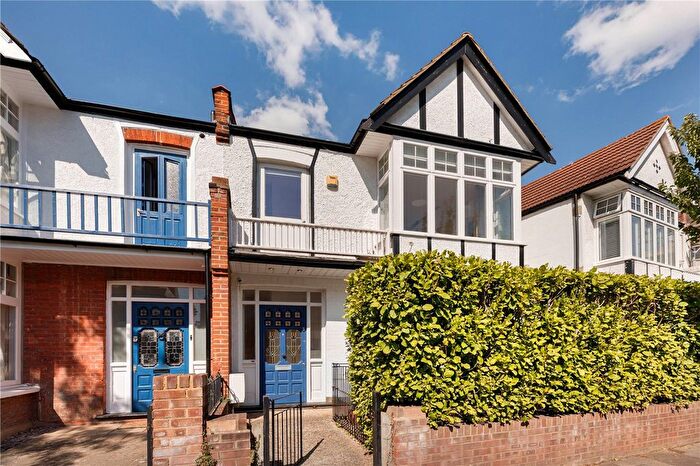 3 Bedroom Maisonette For Sale In Rusthall Avenue, London, W4