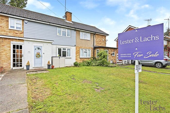 2 Bedroom Terraced House For Sale In Lechmere Avenue, Chigwell, IG7