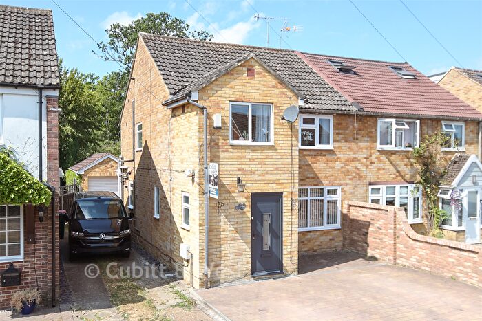 3 Bedroom Semi-Detached House For Sale In Stafford Road, Langley Green, Crawley, West Sussex, RH11