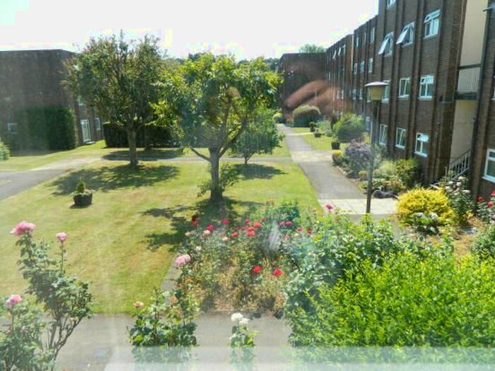 1 Bedroom Flat To Rent In Broadmeads, Ware, SG12