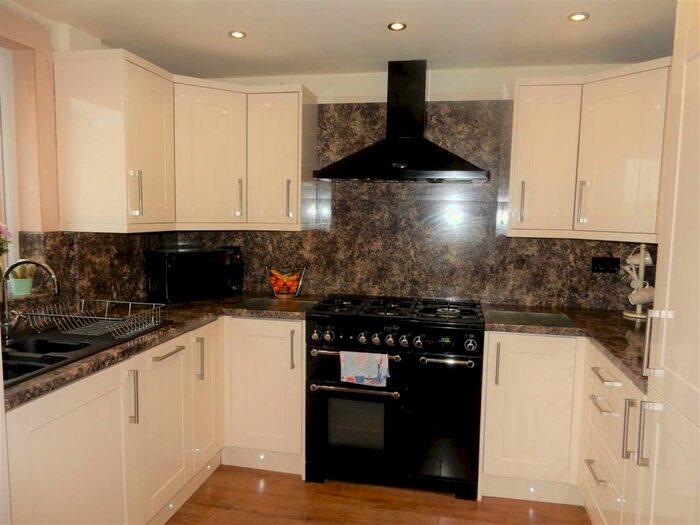4 Bedroom Private Hall To Rent In Lonsdale Place, Lancaster, LA1