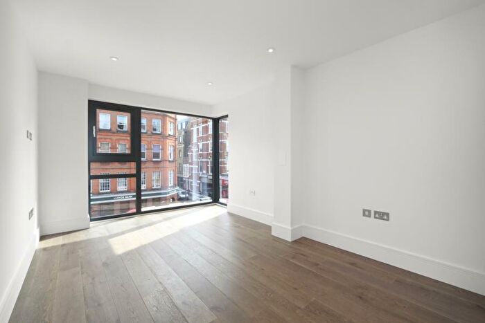 2 Bedroom Flat To Rent In Camden High Street, Camden, NW1