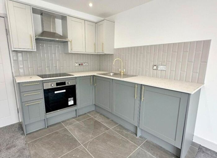 1 Bedroom Flat To Rent In Flat, High Street, Newmarket, CB8