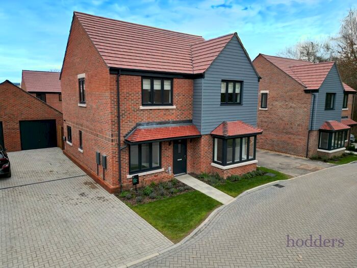 4 Bedroom Detached House To Rent In Botleys Road, Ottershaw, Chertsey, Surrey, KT16
