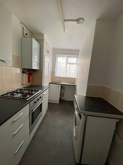 1 Bedroom Flat To Rent In Byron Road, Harrow, HA1