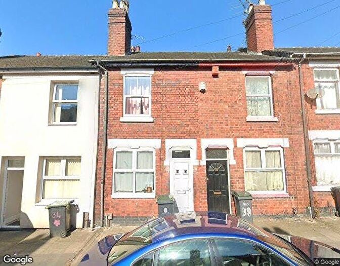 Town House To Rent In Berdmore Street, Stoke-On-Trent, ST4