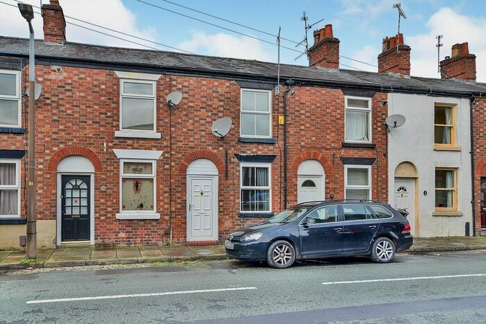 2 Bedroom Terraced House To Rent In South Park Road, Macclesfield, Cheshire, SK11