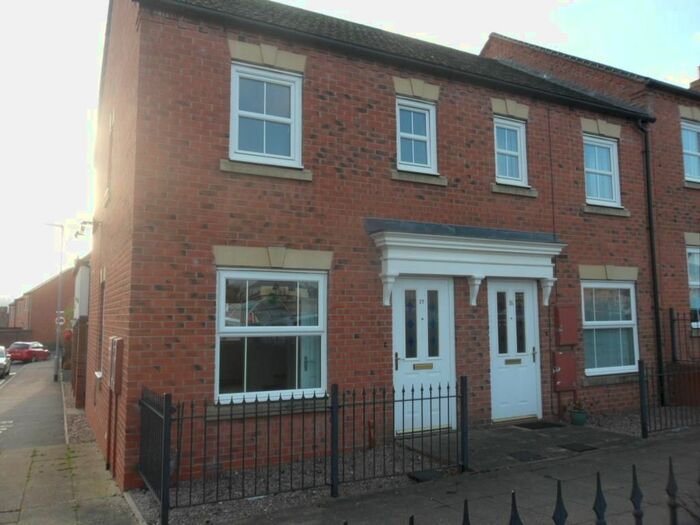 2 Bedroom Semi-Detached House To Rent In Auction Place, Uttoxeter, ST14