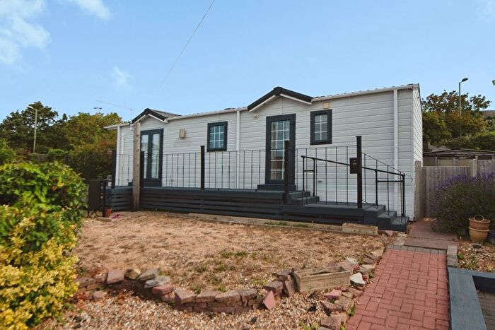 2 Bedroom Mobile/park Home For Sale In Stokes Bay Home Park, Stokes Bay Road, Gosport, Hampshire, PO12