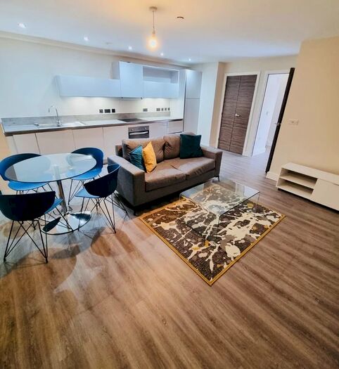 2 Bedroom Town House To Rent In Hurst Street, Baltic Triangle, L1