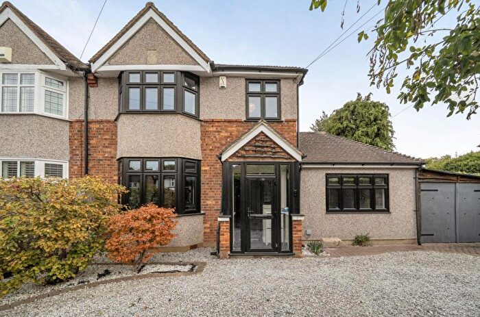 3 Bedroom Semi-Detached House For Sale In Halfway Street, Sidcup, DA15