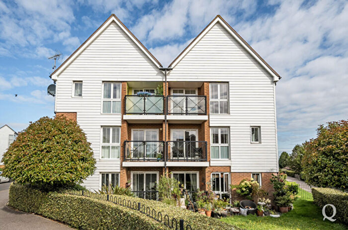 2 Bedroom Apartment For Sale In Bluebell Drive, Sittingbourne, Kent, ME10