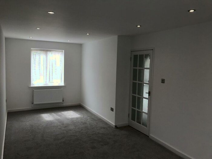 3 Bedroom Semi-Detached House To Rent In Mere Gate, Margate, Kent, CT9