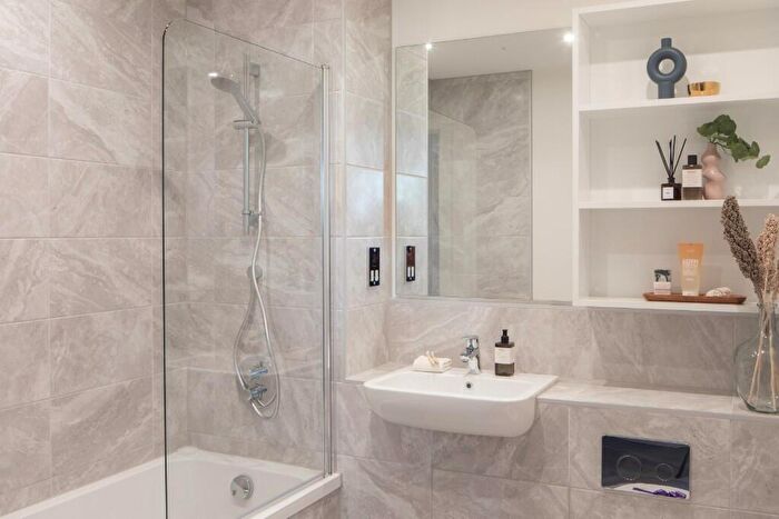 2 Bedroom Apartment For Sale In William Sutton Building, Old Mill Street, Manchester, M4
