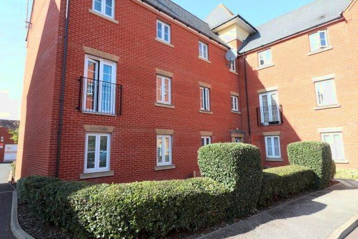 2 Bedroom Flat To Rent In Chapman Place, Colchester, CO4