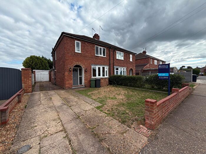 3 Bedroom House To Rent In Southfields Drive, Peterborough, PE2